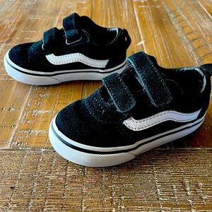 Black toddlers vans